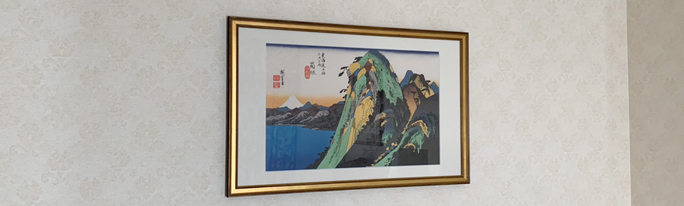 ホテル椿山荘東京様33客室に浮世絵を納品いたしました。